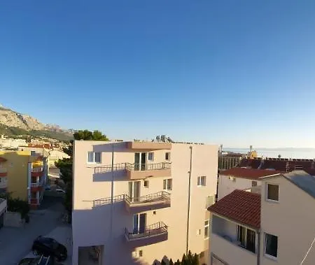 The Location In Makarska,free P, Option Bikes ゲストハウス マカルスカ