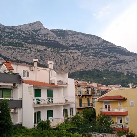 Guest house The Location In Makarska,free P, Option Bikes