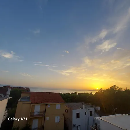 ゲストハウス The Location In Makarska,free P, Option Bikes マカルスカ