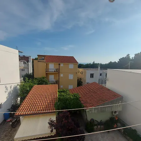 The Location In Makarska,free P,apt Mile,bikes 3*