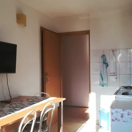 The Location In Makarska,free P, Option Bikes ゲストハウス 3*