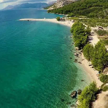 ゲストハウス The Location In Makarska,free P, Option Bikes 3*